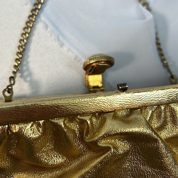 Gold metallic foil clutch with small chain handle pink silk lining - Picture 2 of 5